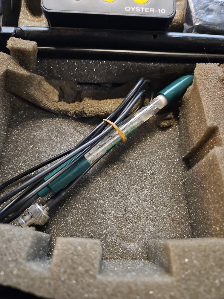 OYSTER 10 SERIES pH/mV EXTECH INSTRUMENTS TEMPERATURE METER