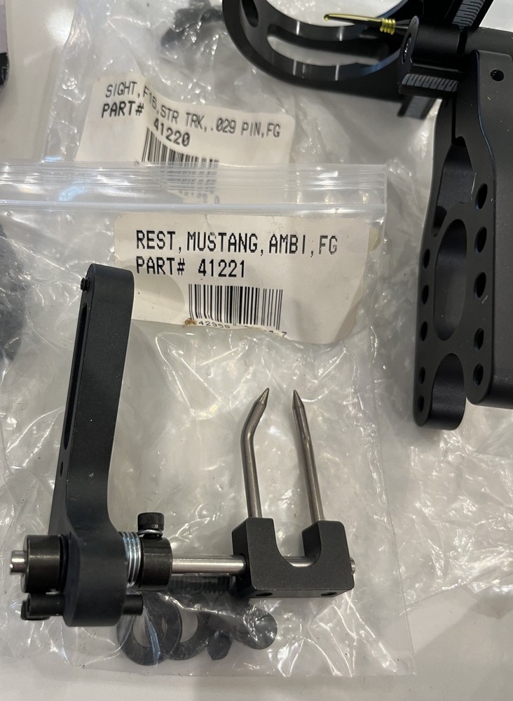 Open Package ARCHERY BOW HUNTING ACCESSORIES