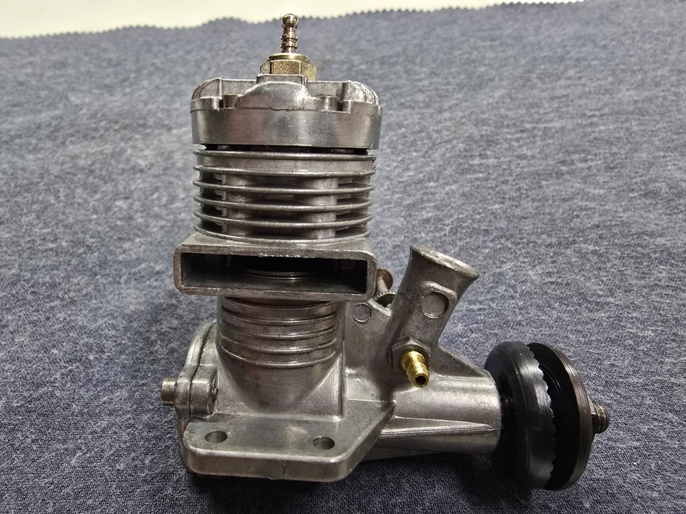 Fox 25 Stunt Control Line Model Airplane Engine w/Glow Plug