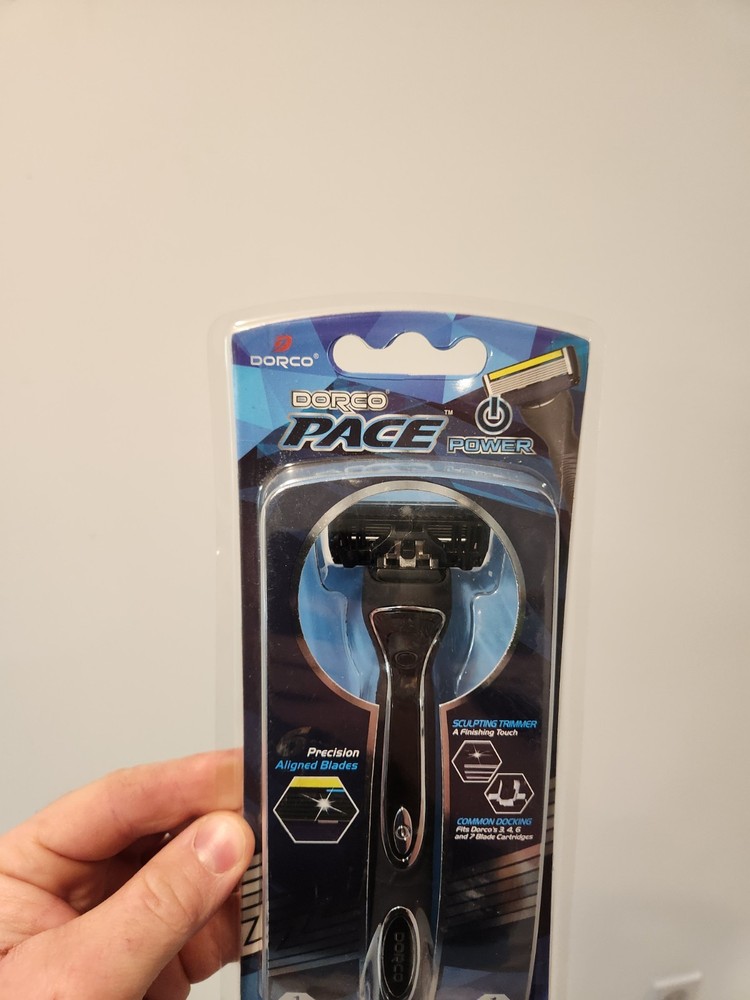 Dorco Pace 6 Power - Six Blade Razor System with Trimmer