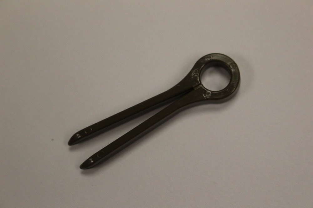 Camouflage Screening System Quick Connect-Disconnect Pin - Brown