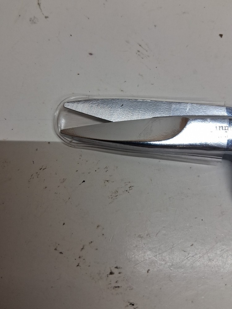 Gingher 4.5" Ring Finger Loop Thread Snips Crafting Fabric Sewing Tool