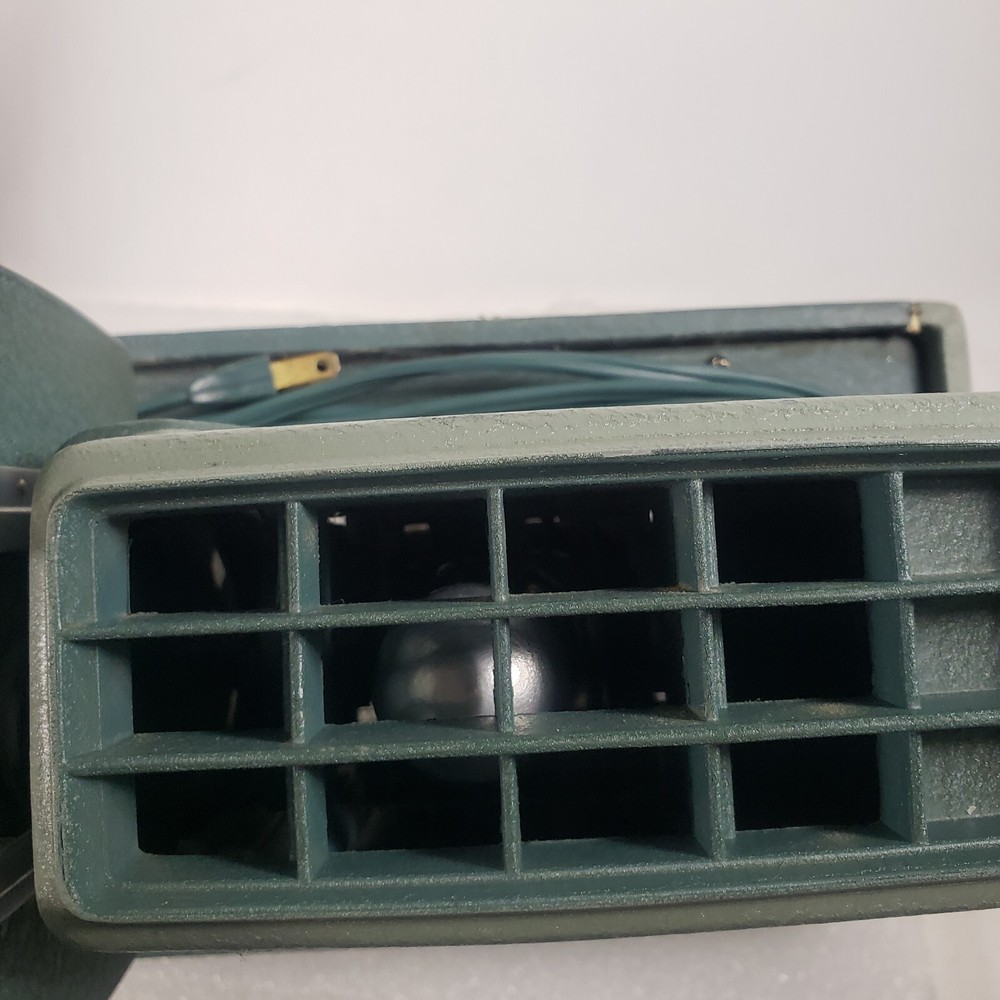 Vintage Argus 300 Automatic 35mm Projector Green w case