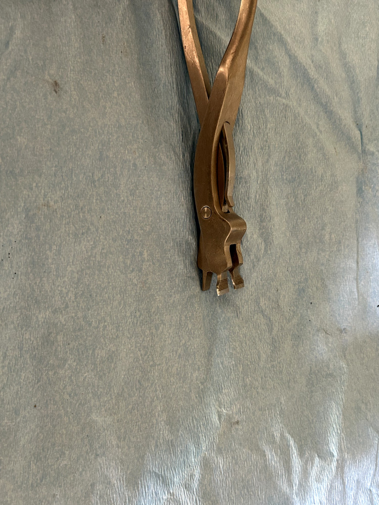 Three Prong Cast Spreader