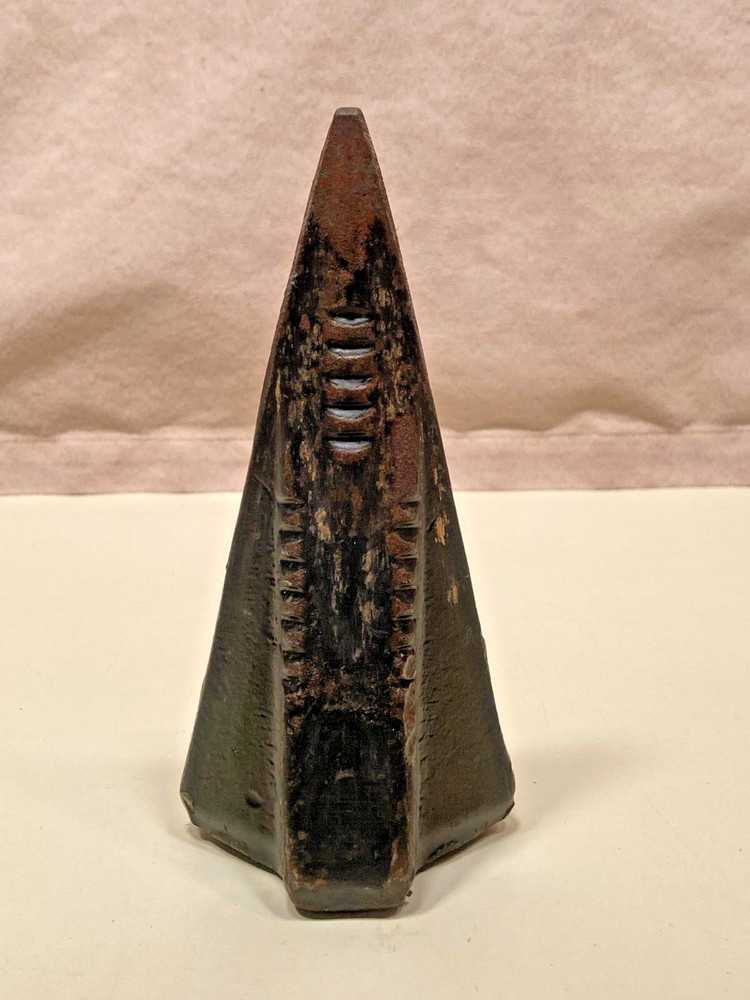 4lb Diamond-shaped splitting wedge