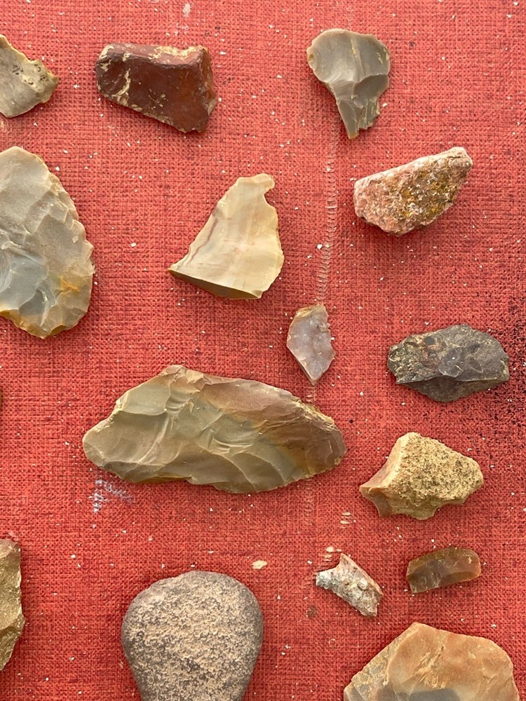 FLINT CHERT STONE