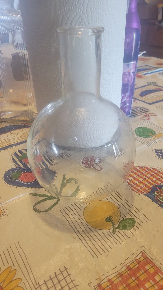 Vintage Chemistry Beeker.