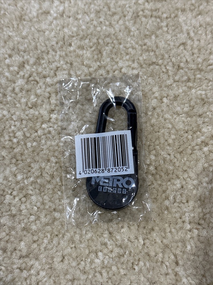 Metro Exodus Caribiner Keychain Black Compass - New