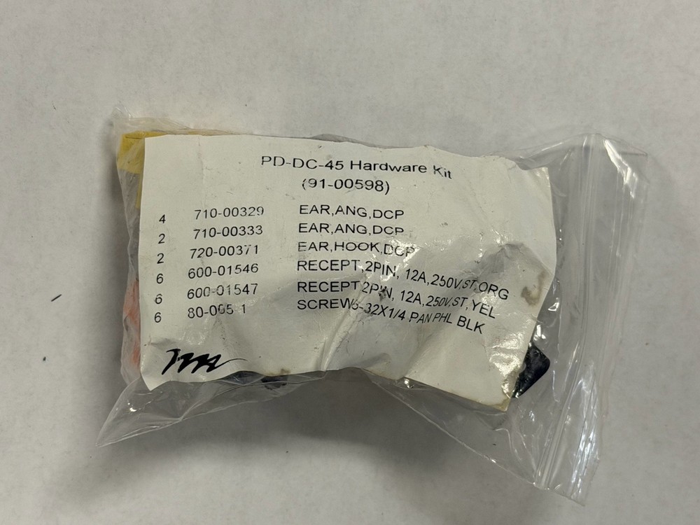 L•Middle Atlantic PD-DC-45 | 45 Watt Compact DC Power Distribution System