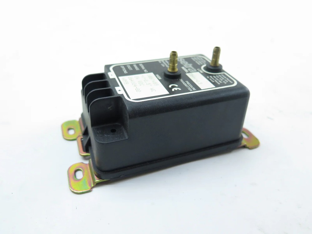Setra C264+/-2.5 Pressure Transmitter 24Vdc 0-25"