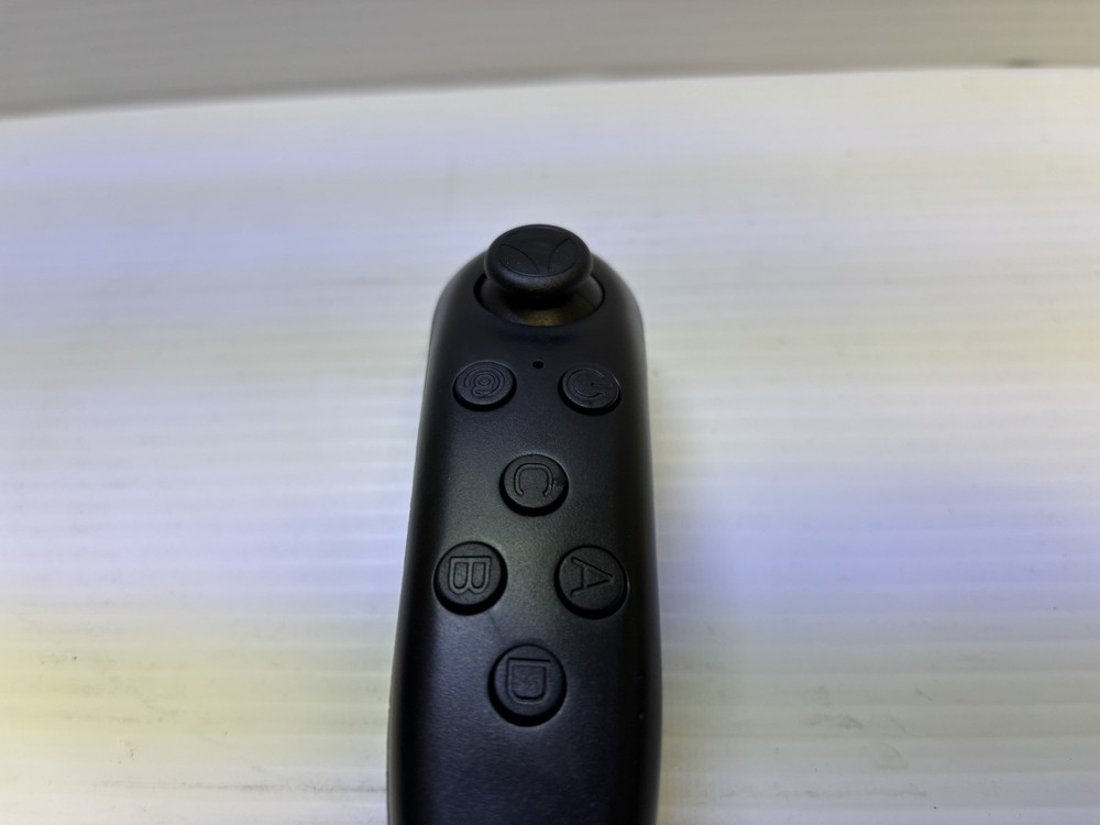 Utopia 360 Virtual Reality 3D Headset + Bluetooth Controller In Box