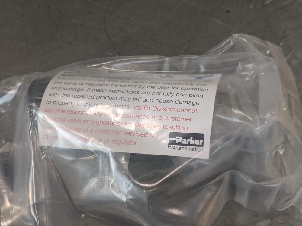 NEW PARKER SMTR100S10EV UHP SURFACE MOUNT PRESSURE REGULATOR