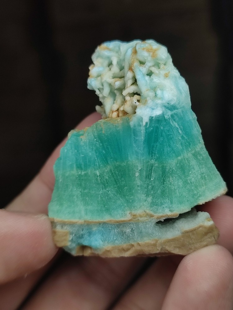 Aragonite Beautiful Specimen With Nice Growth & Has Good Luster & Color.