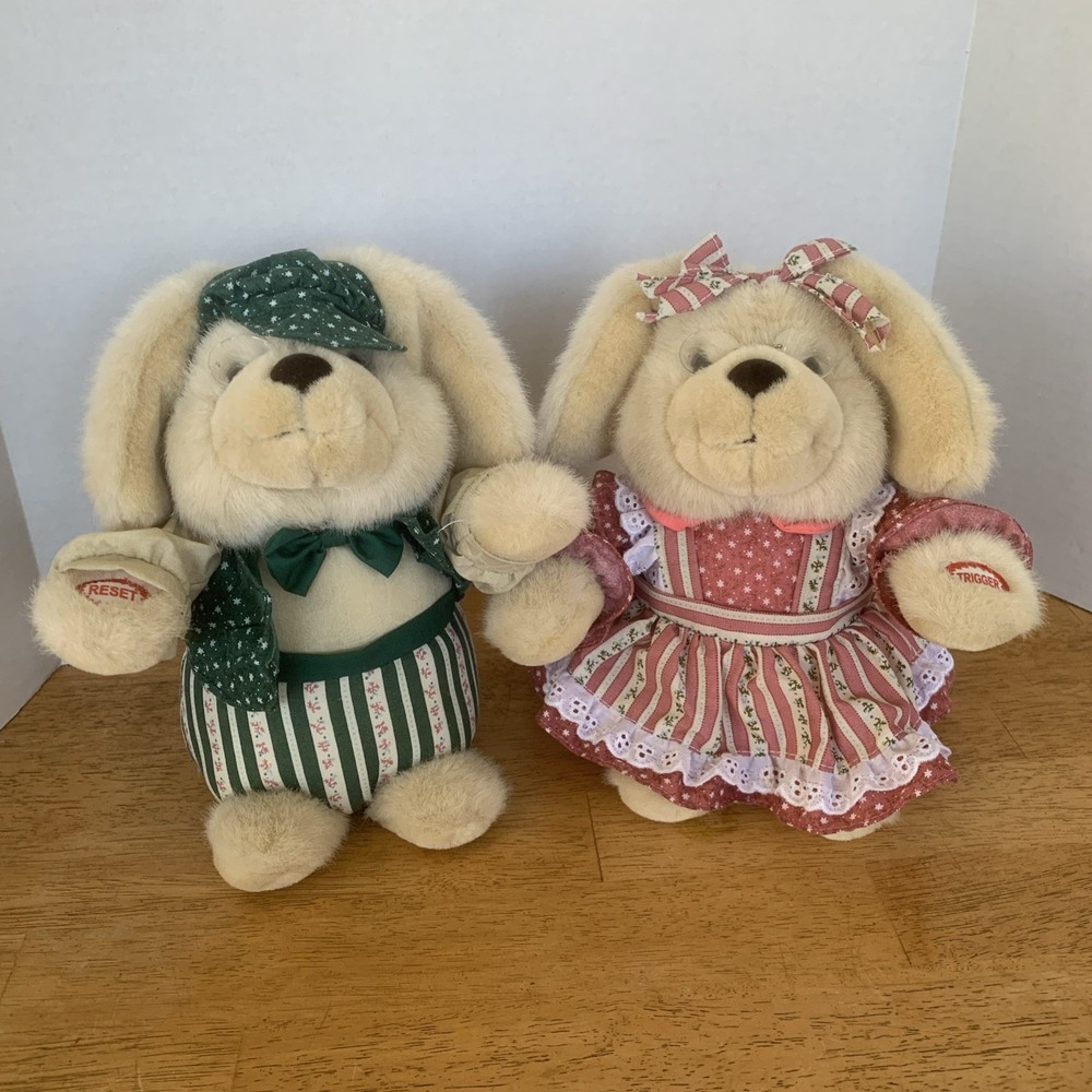 TL TOYS Easter Highway Plush Bunny Pair Infrared Interactive Sing Dance Animated