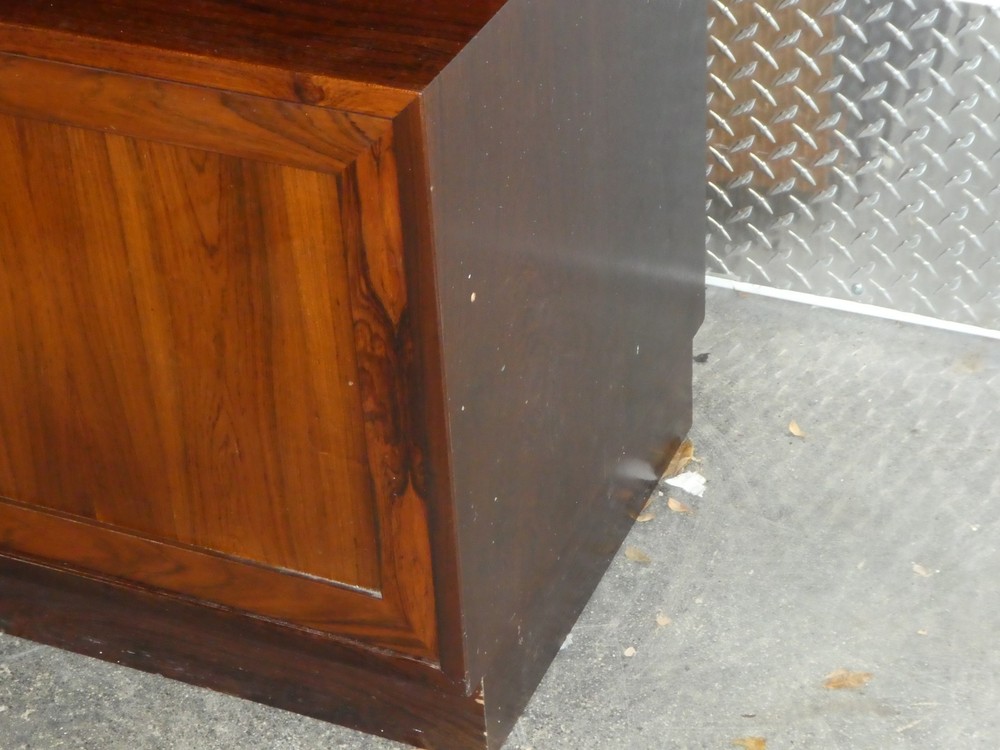 2 IMPOSING DANISH MODERN ROSEWOOD BOOKCASES WITH INTERNAL LIGHTING