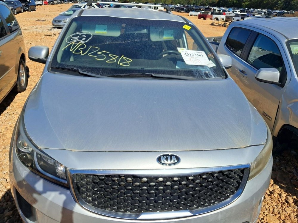 SEDONA 2015 Glove Box 4831008