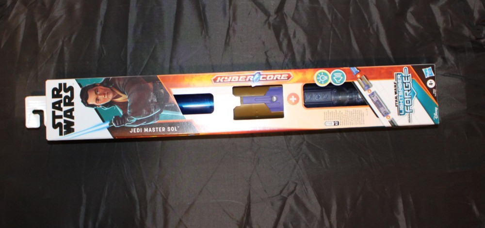 Star Wars Jedi Master Sol Electronic Lightsaber Forge Blue Kyber Core NEW NIB