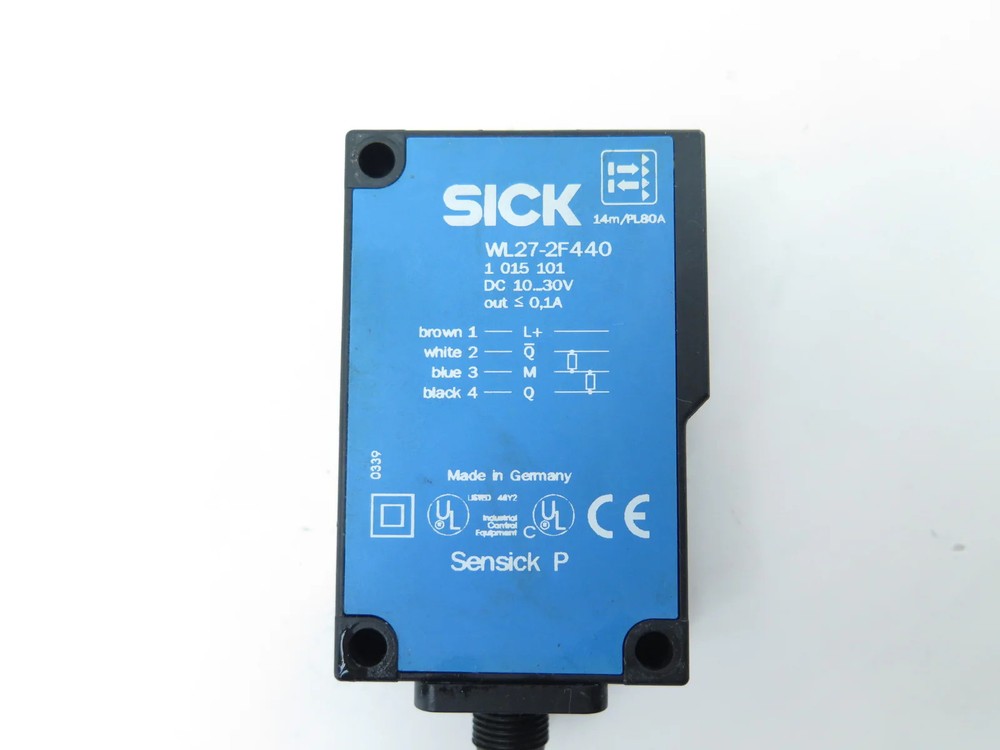 Sick WL27-2F440 Photoelectric Reflex Switch