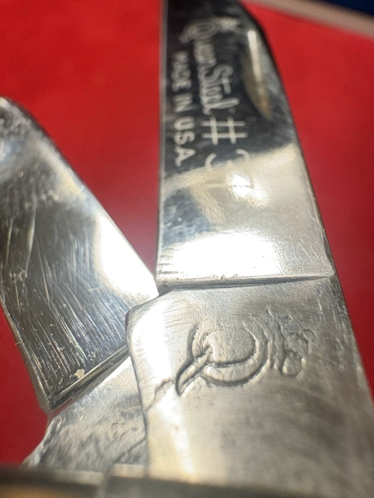 Vintage Queen Winterbottom #37