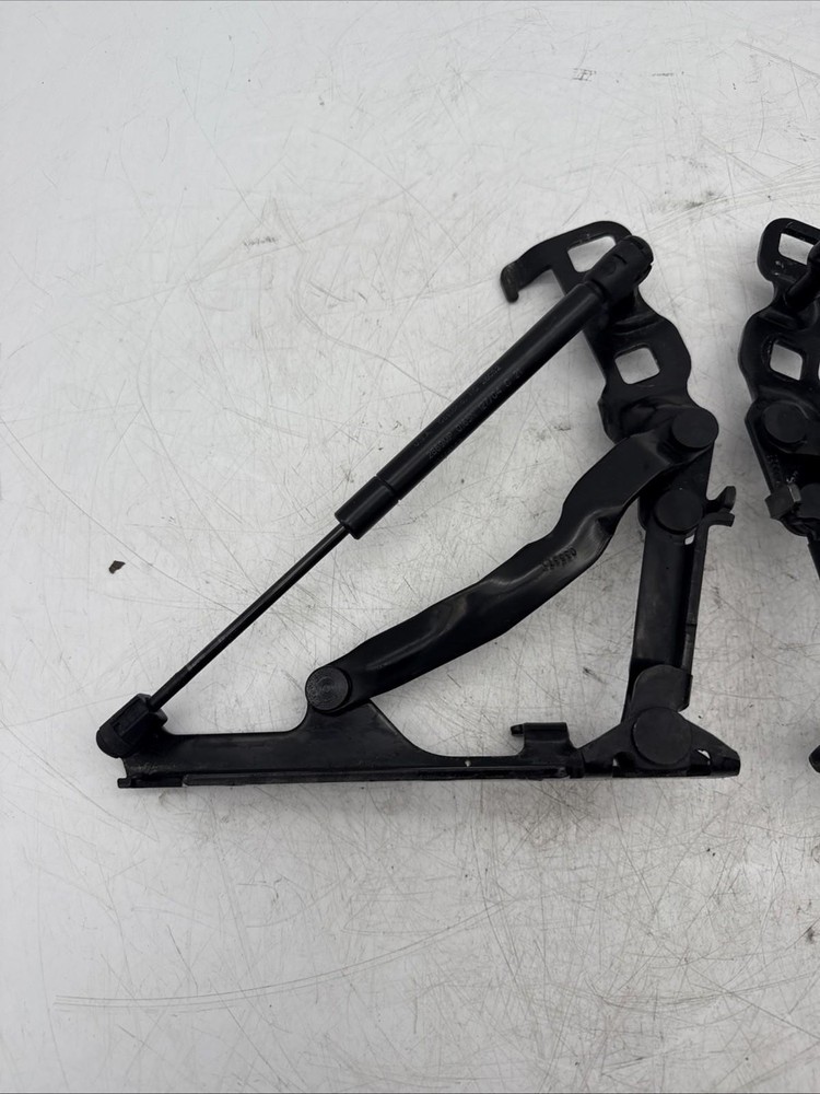 1997 - 2004 CORVETTE C5 CONVERTIBLE TRUNK HINGES OEM #L143