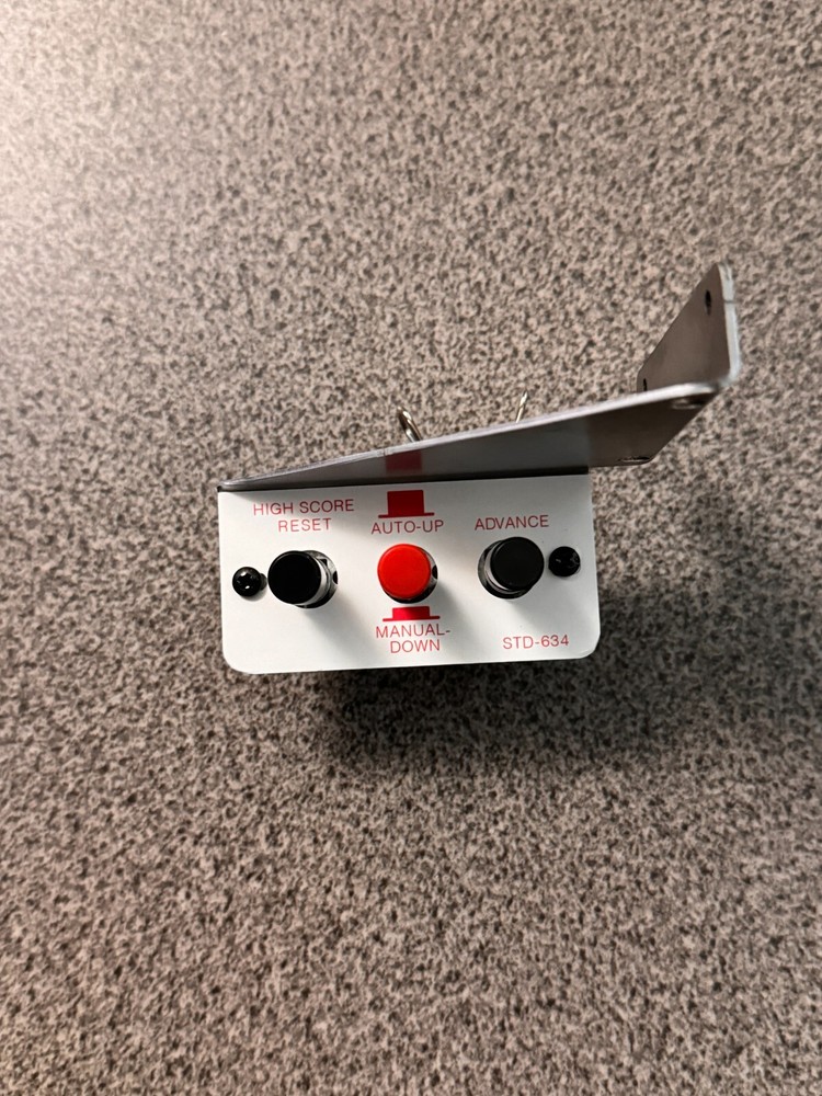 Williams (3-Button) coin door service switch - Pinball Machine
