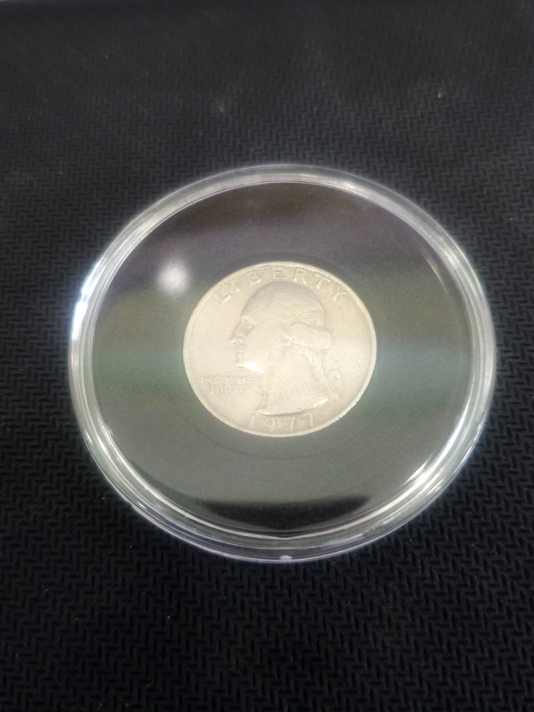 1977 quarter no mint mark "Good Condition"