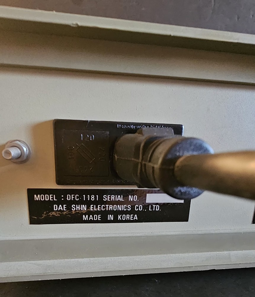 DAE?? SHIN DFC-1181 FREQUENCY COUNTER