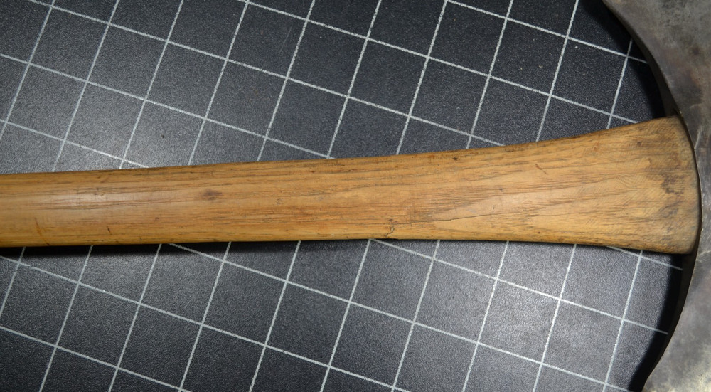 KELLEY-HOW-THOMSON CO. - OLD TIMER - 3 1/2# - DOUBLE BIT AXE