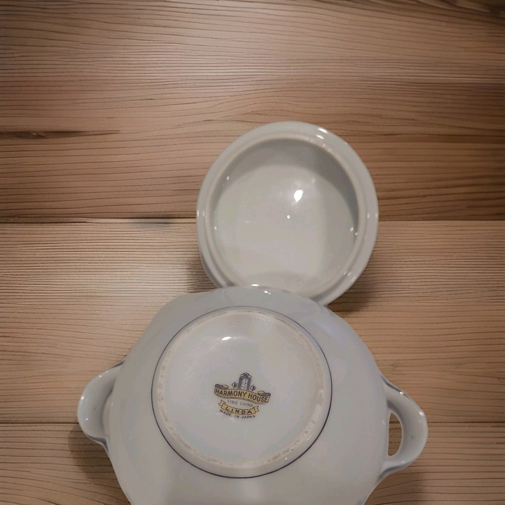 Harmony House China Sugar Bowl & Lid Linda pattern