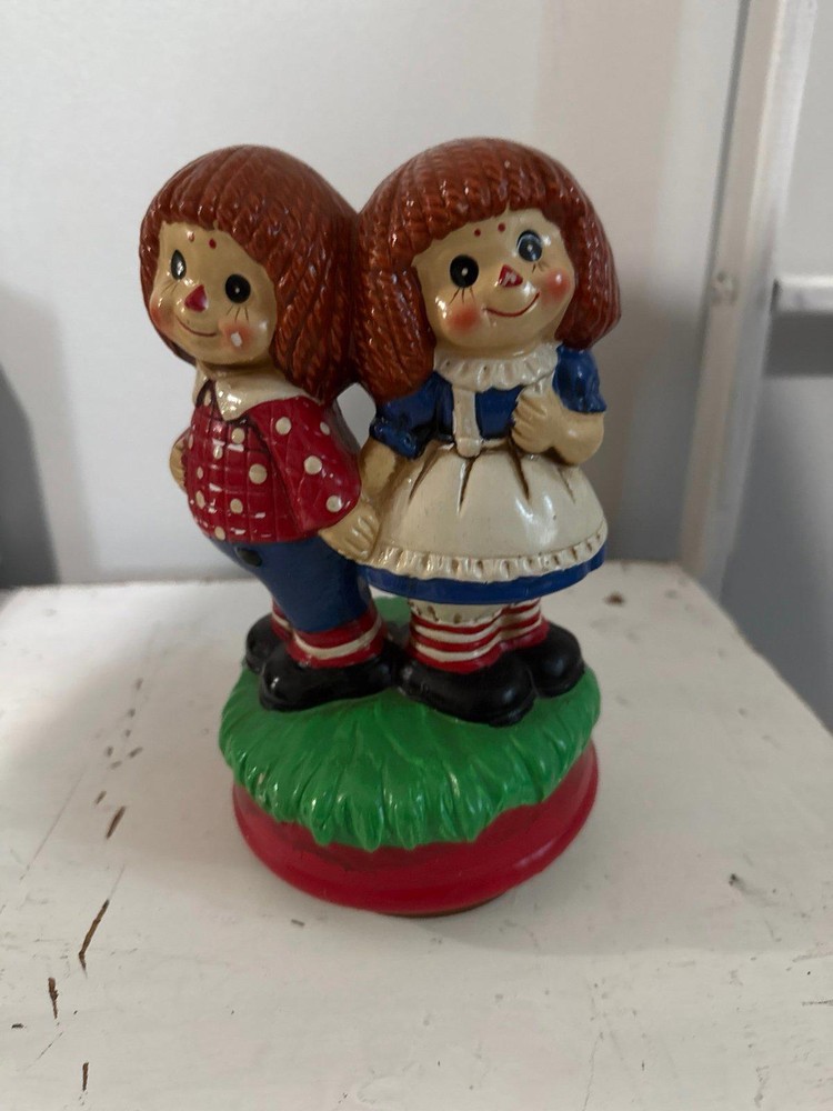Vintage Raggedy Ann and Andy Music Box