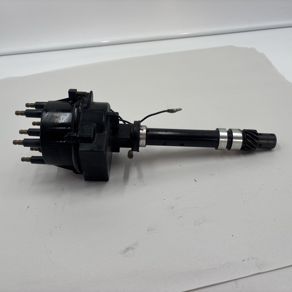Mercruiser  v6 thunderbolt distributor cap and assembly
