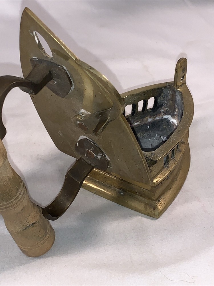 ANTIQUE SOLID BRASS COAL IRON 1800’s EXCELLENT CONDITION