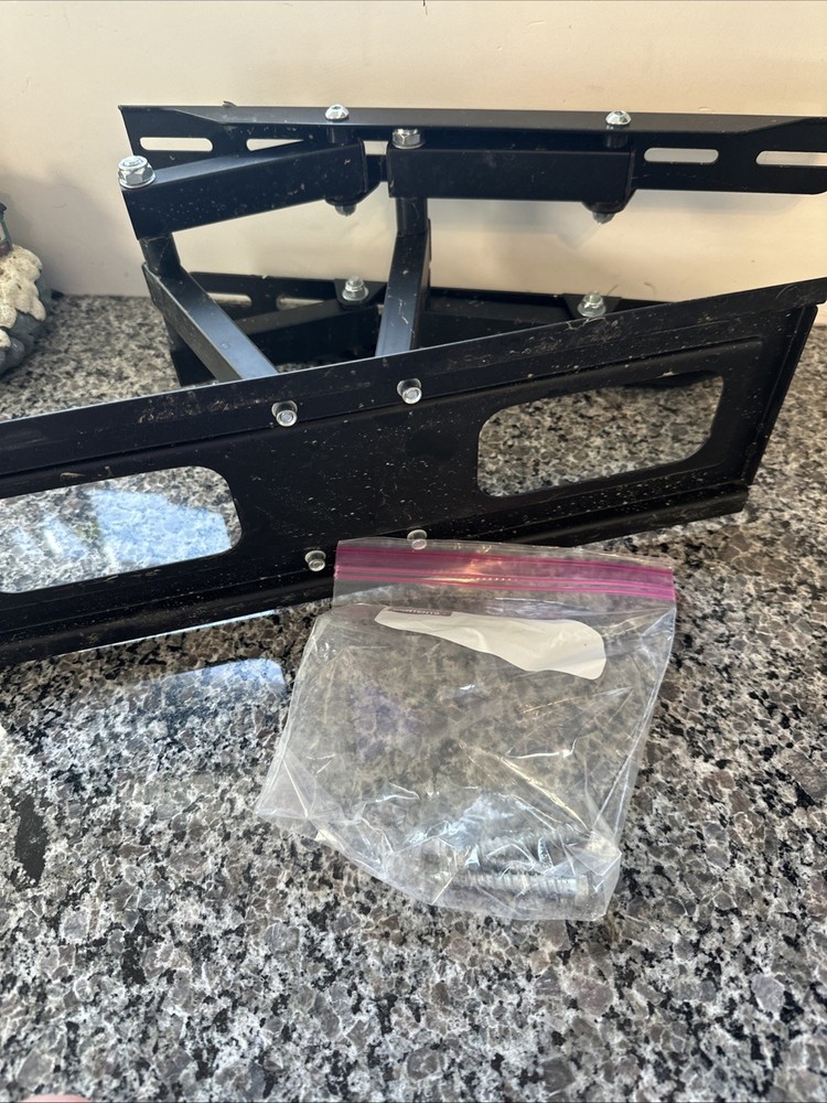 Tv Mount That Screws Into Wall