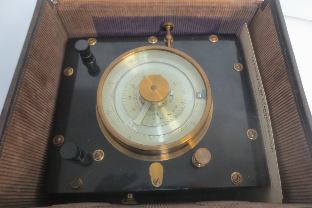 Westinghouse type 35248 precision voltmeter antique near mint SmithsonianCatalog