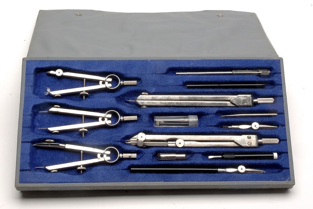 Dietzgen Universal Germany Drafting Basic Student Instrument Kit VTG. Case