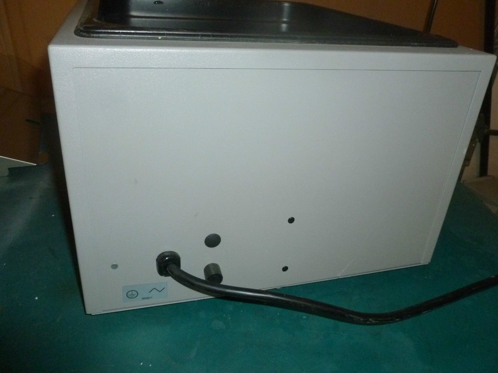 VWR Scientific WATER BATH Model 1235 PC