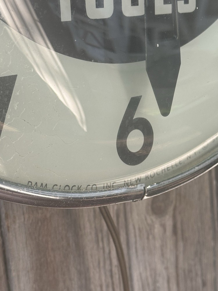 1957 Rare Back Lit Lufkin Tools Reverse Glass Wall Clock 15” In Diameter ￼