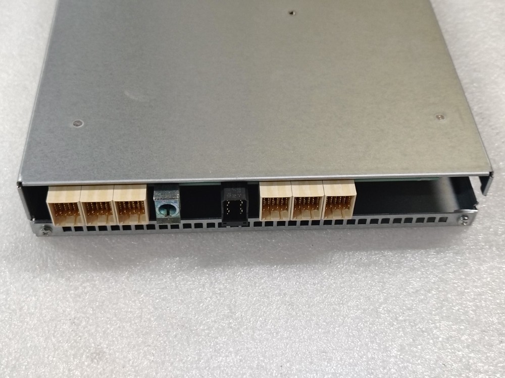 NetApp 111-00190+B0 IOM6 SAS Controller Module