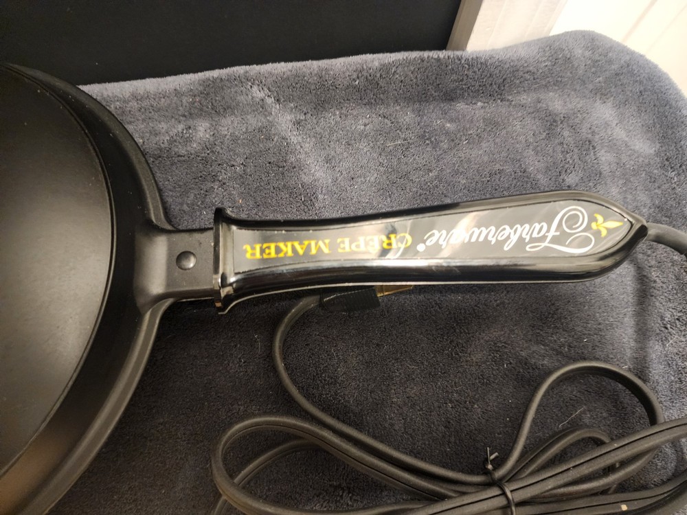 VINTAGE FARBERWARE BATTER UP AUTOMATIC ELECTRIC MODEL 263 CREPE MAKER
