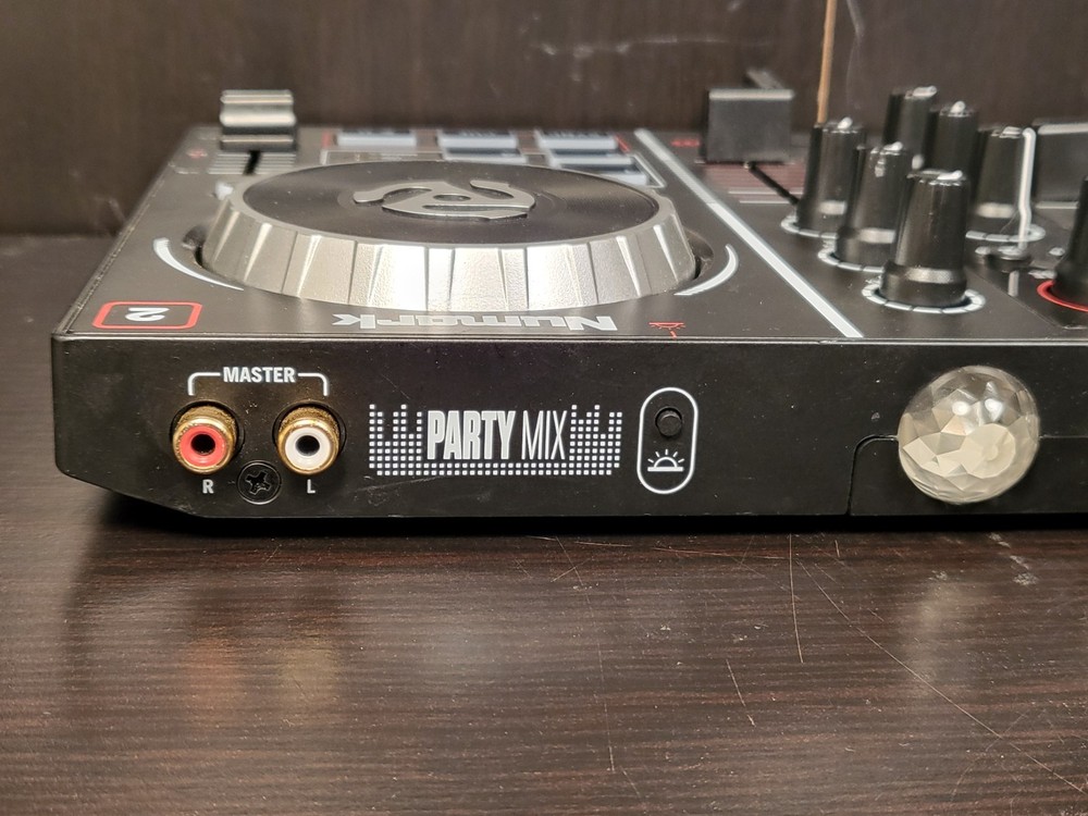 Numark Party Mix DJ Controller With Built In Light Show.