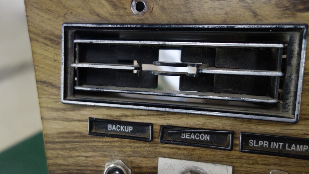 Western Star 4800 4900 Custom Switch and Vent Panel