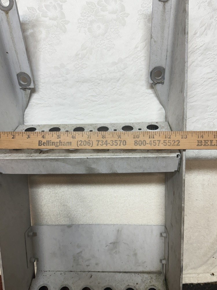 2013 Kenworth T680 13" Frame Step