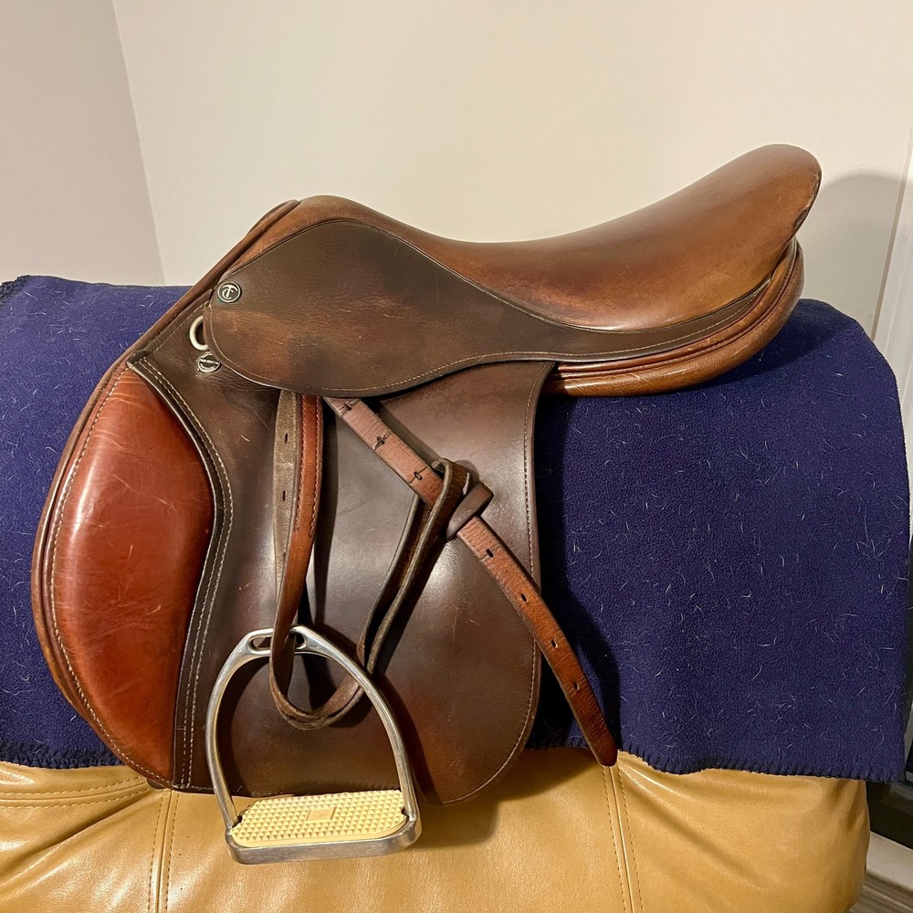17.5" Tad Coffin A5G Performance Saddle - Good Condition!