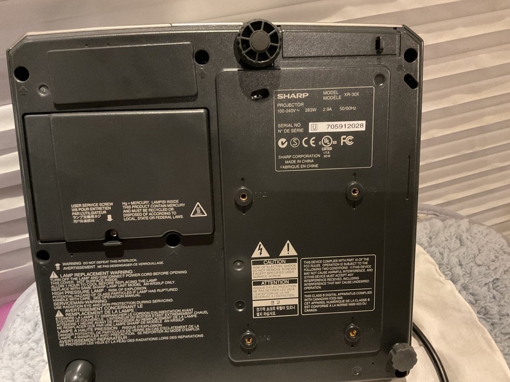 Sharp XR-30X DLP Multimedia Notevision Projector bundle TESTED