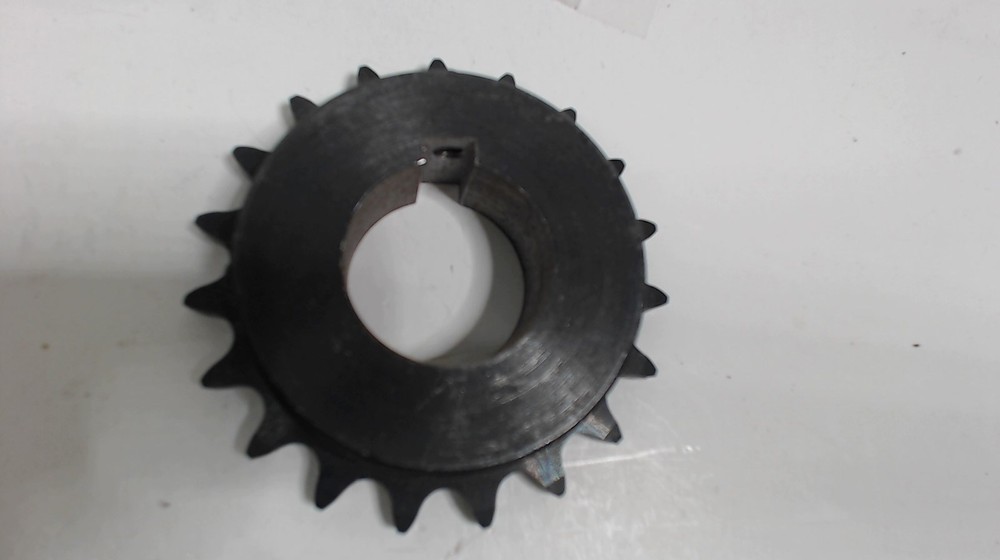 Sprocket 40B19   40 Chain - 19 Teeth - 1 1/4" Bore - New