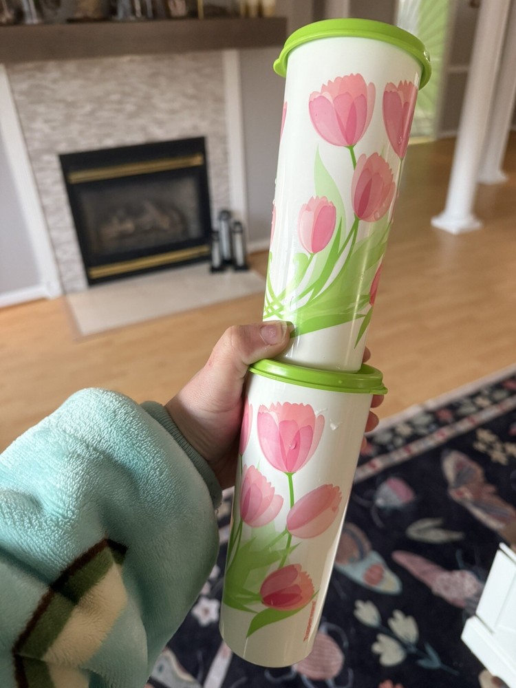 Tupperware Tulips Tumblers With Lids