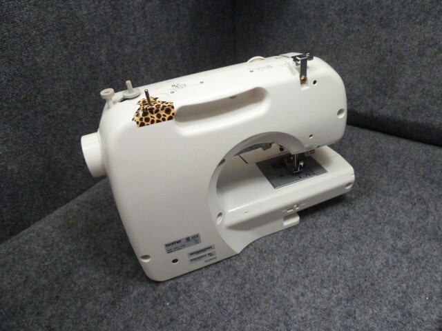 BROTHER ES-2000 Light Weight Computerized Sewing Machine