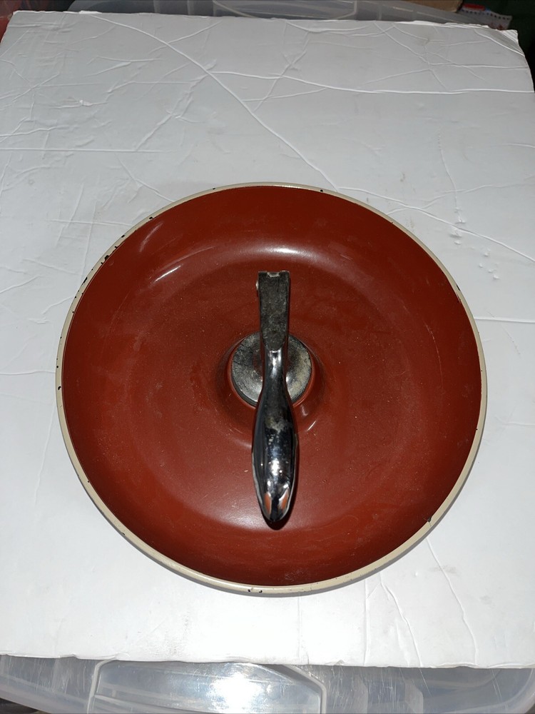 MCM SS Lacquer Ware Nutcracker Dish Bowl Red Vintage Japan