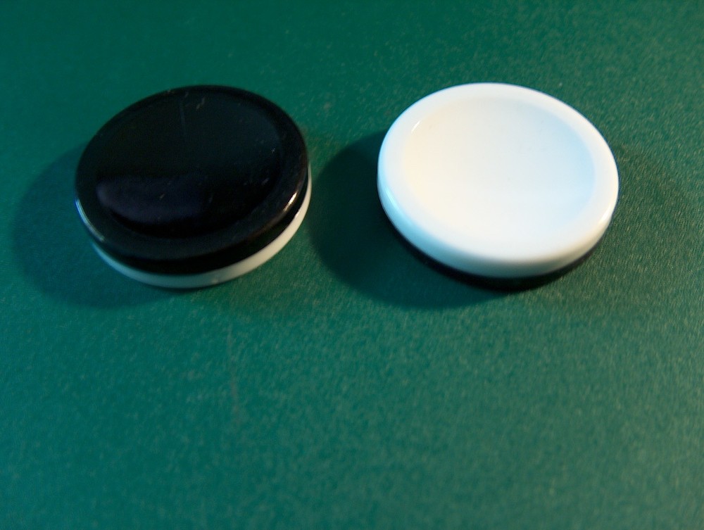 OTHELLO Game Parts Pieces Replacement Black White DISCS DISK 2 for $1