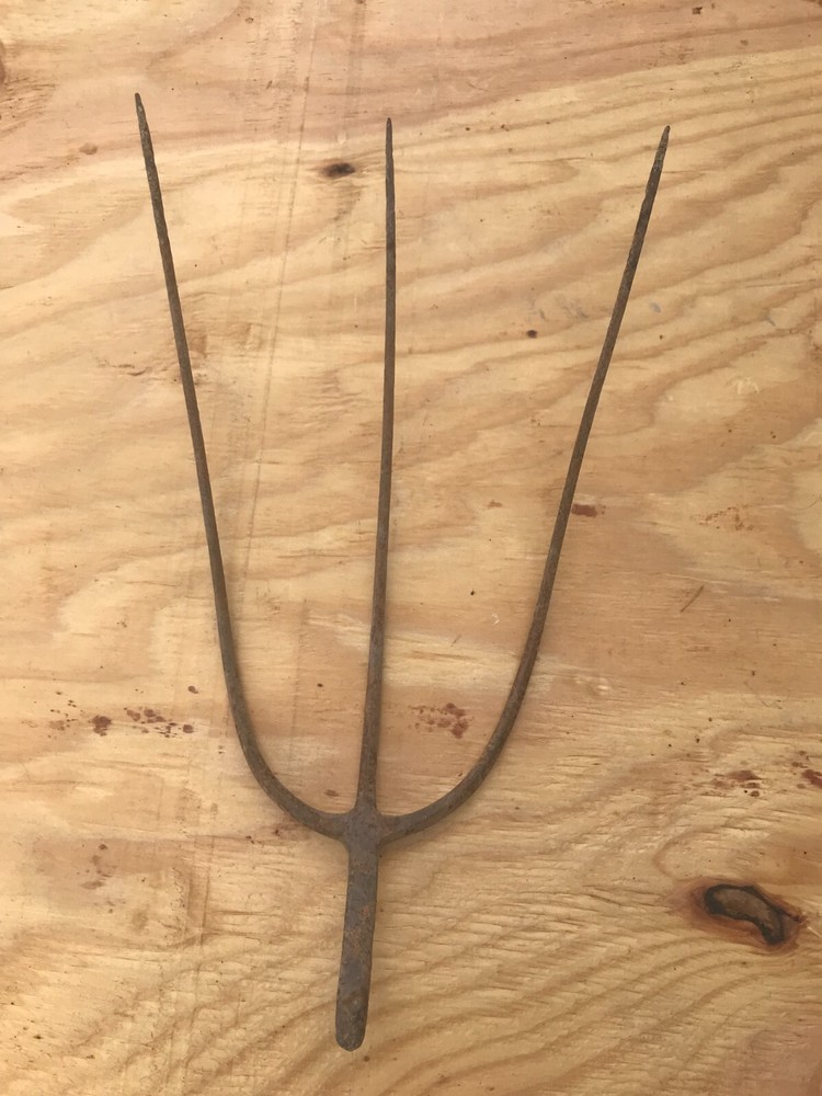 Fork Rake Head 3 Thines Rusty Rustic no handle Original Vintage Primitive Metal